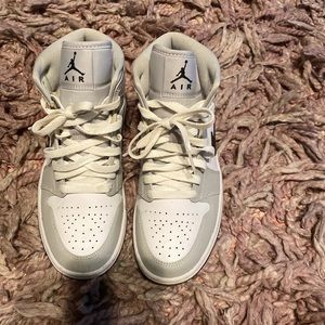 Womens mid grey Jordan 1